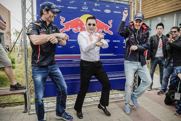 Jinga LaLa Jinga LaLa Hoo Hoo