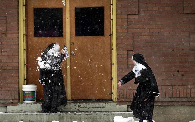 Nuns Snow BALLs Fight