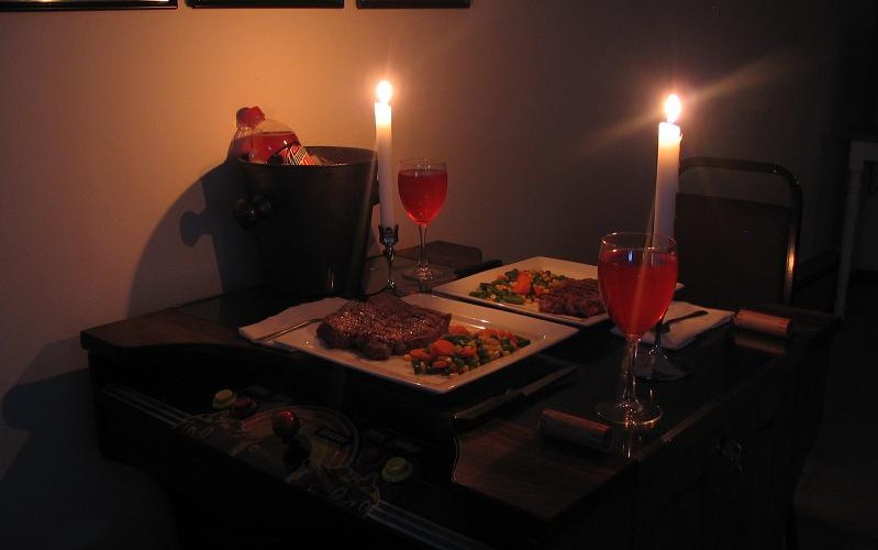 Romantic Candelight Dinner On Pacman Table Nice Idea 