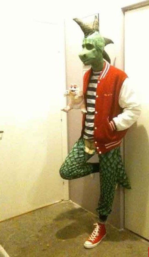 Bitch I\'m Looking So Beautiful